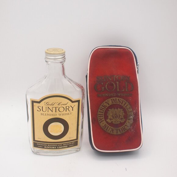 Vintage Suntory 180ml Gold Crest Blended Whisky Bottle with Zippered Pouch - Picture 1 of 2